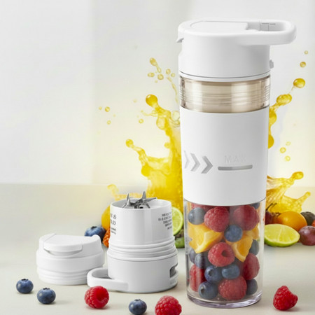 בלנדר אישי נייד ממותג Smoothie עם לוגו לעובדים וללקוחות