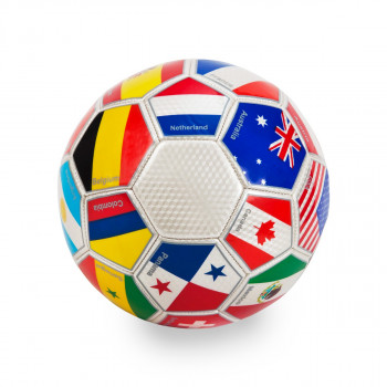 כדורגל עם דגל המדינות המשתתפות במונדיאל