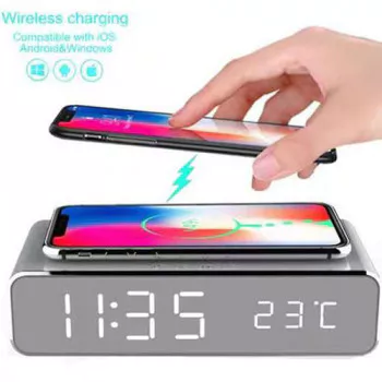 משטח טעינה אלחוטית בעוצמה של 10W משולב בשעון דיגיטלי המראה גם טמפרטורה ותאריך