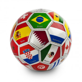 כדורגל עם דגל המדינות המשתתפות במונדיאל