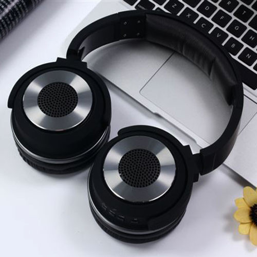 אוזניות משולבות רמקולים