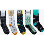 גרביים ממותגות בסריגה אישית 