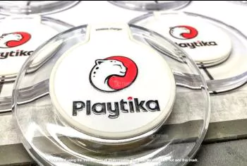 מטען אלחוטי ממותג - Playtika
