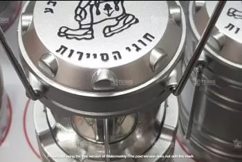 גזייה ממותגת חריטה